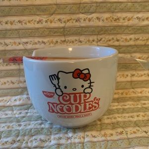 Hello Kitty Japanese Cup Noodle Bowl With Themed Chopsticks